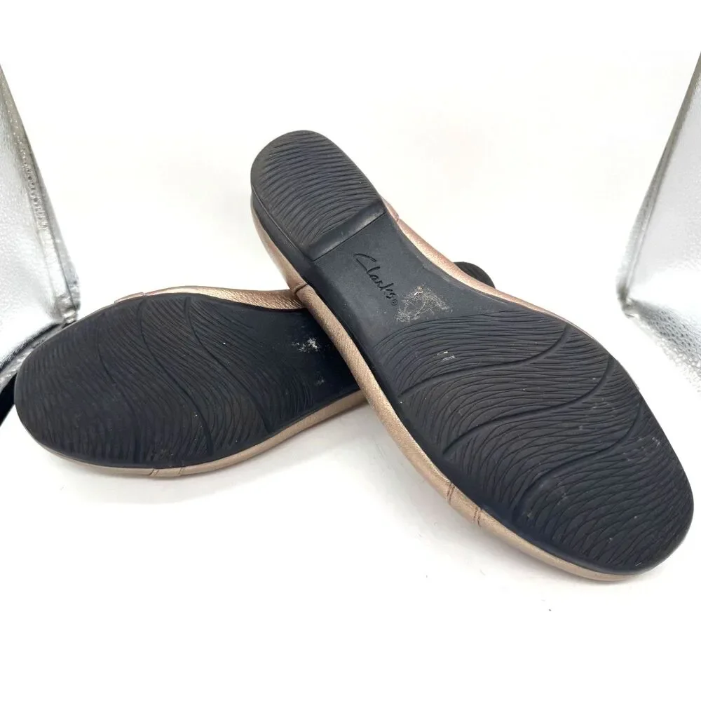 Clarks Collection Soft Sole Slip On Gold Color w/ Buckle W9